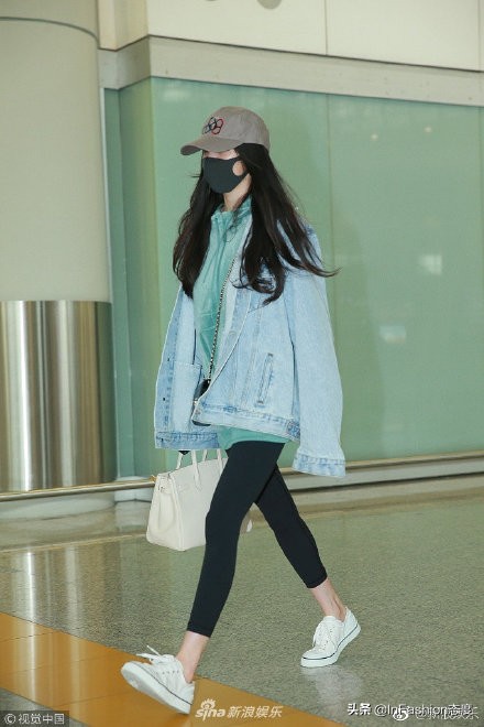 杨幂进入收获期,杨幂早春出街