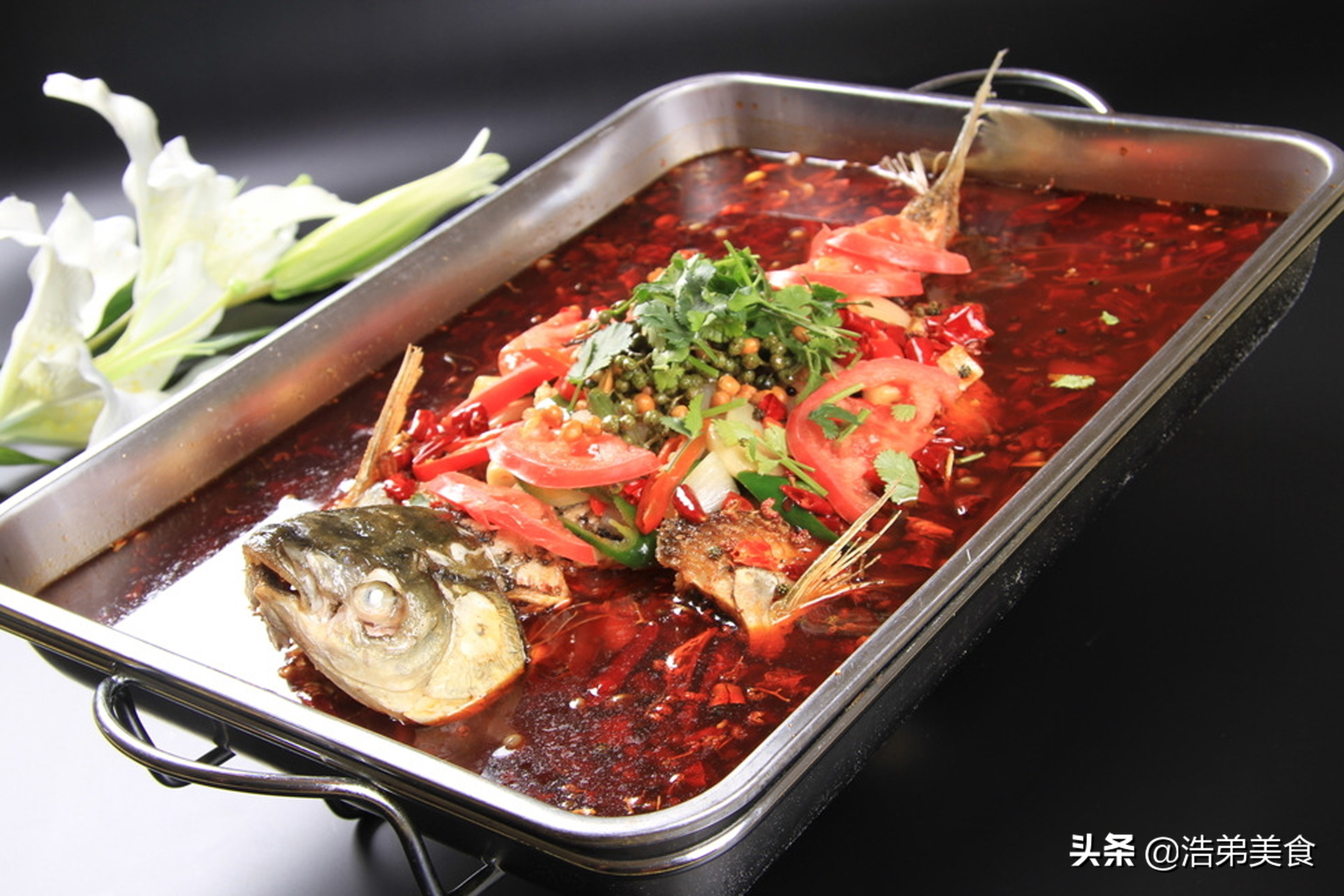 烤鱼店制作烤鱼全过程,厨师长秘制烤鱼配方分享