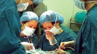 顺产难产需要产钳助产是什么原因,产妇难产为什么不侧切用产钳