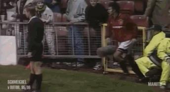 盘点曼联传奇门神的那些神级扑救,曼联历任门将排行榜谁是最强门神