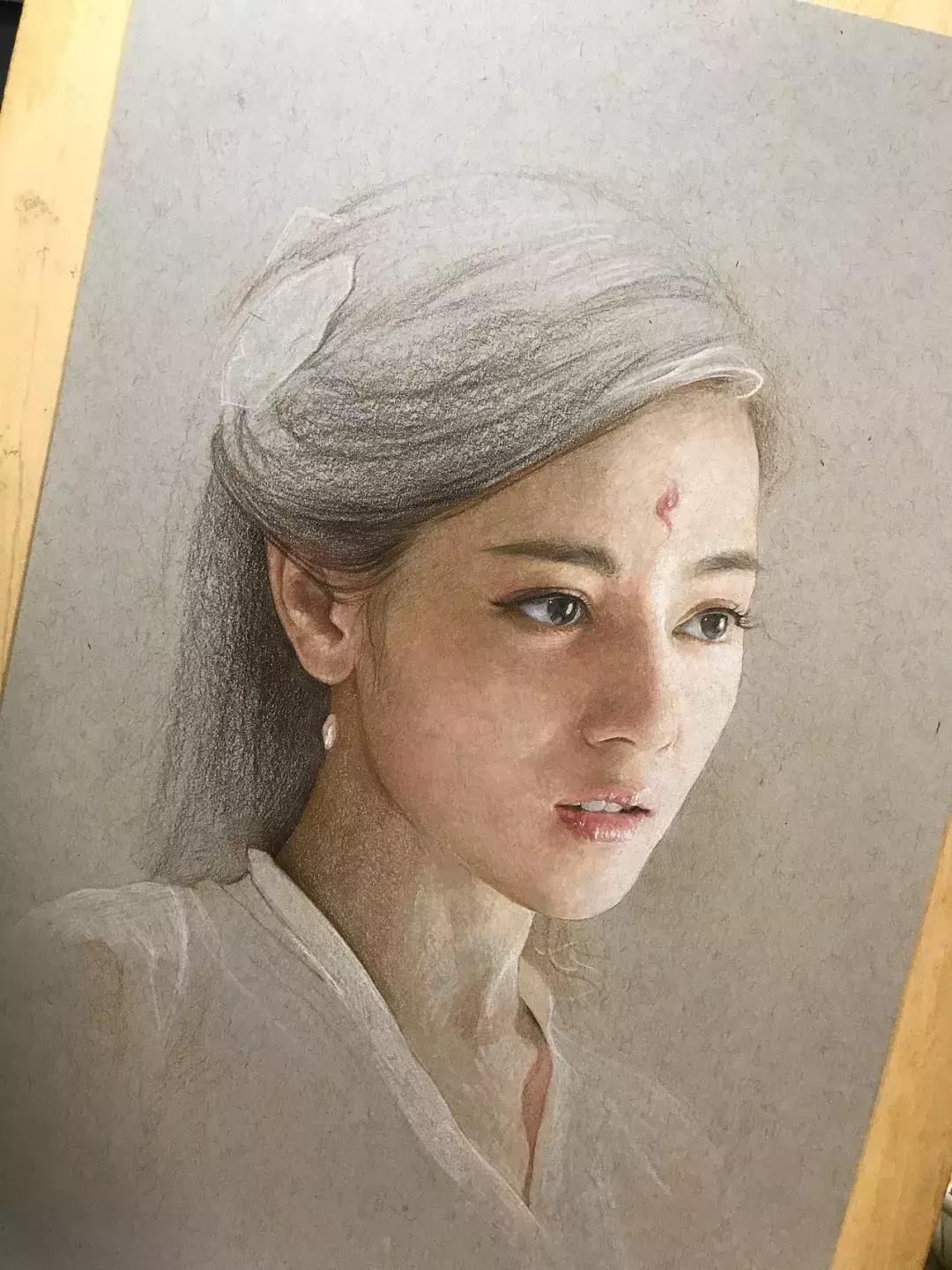 写实彩铅画,超好看素描画迪丽热巴