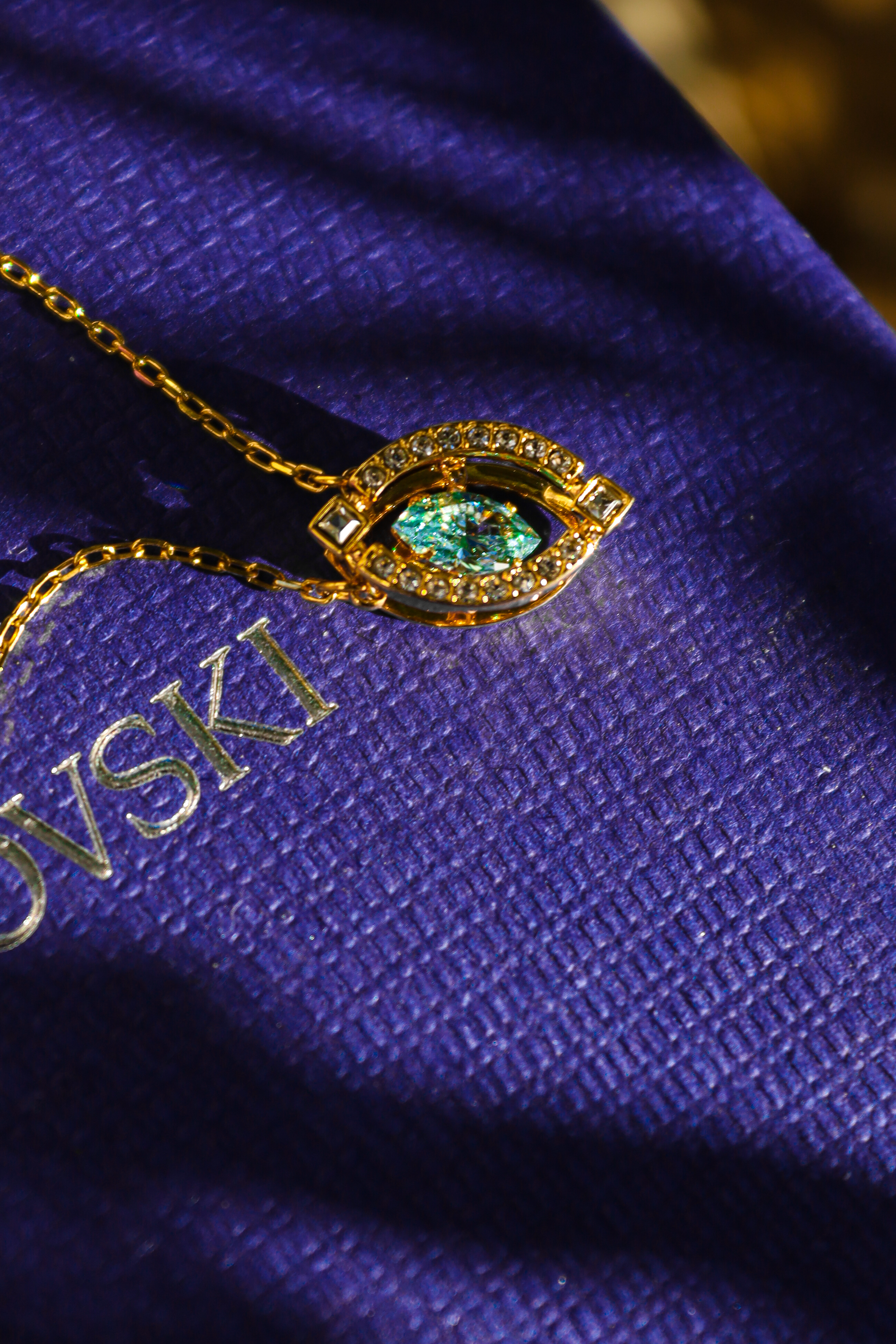 美丽尖儿:「施华洛世奇」SPARKLING DC跃动星光