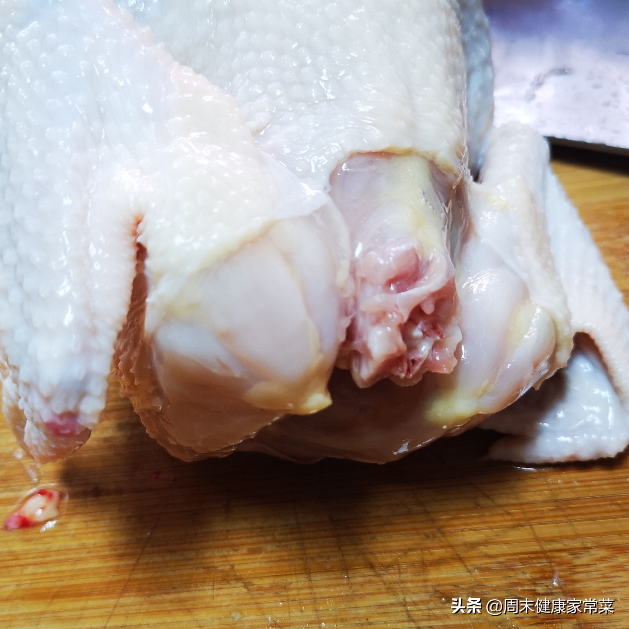 怎么把一只鸡完全脱骨,整只鸡如何完整脱骨