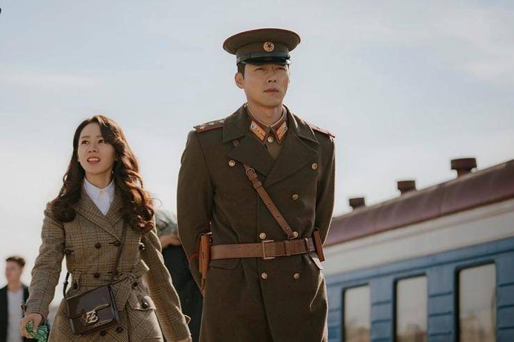 玄彬孙艺珍飞机上拍视频,孙艺珍玄彬被拍照片