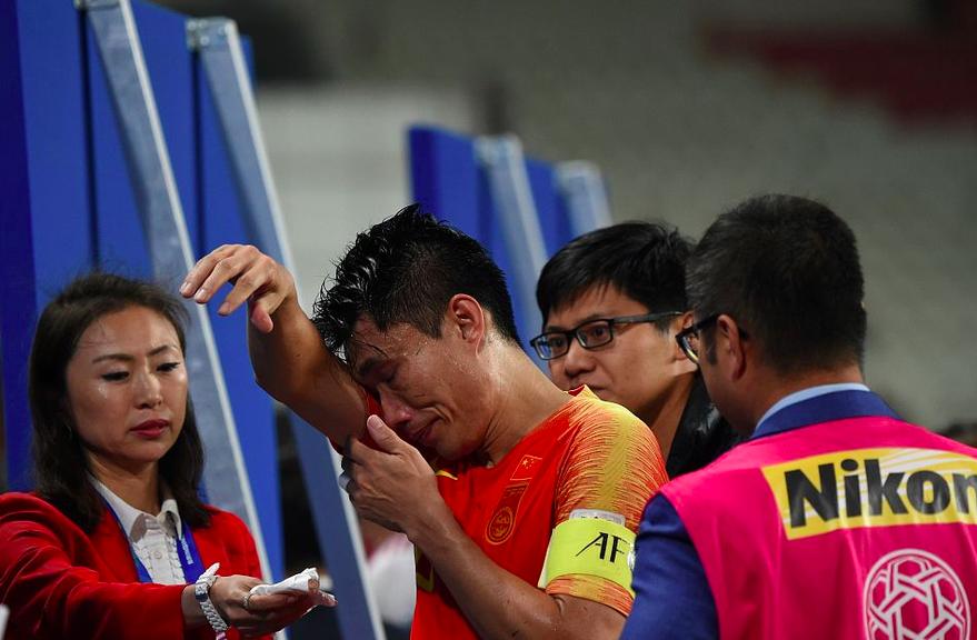 保利尼奥祝福武磊,保利尼奥外援感动视频