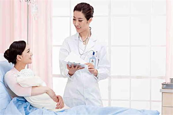 二胎妈妈良心推荐：探望产妇时，可以送这几样东西，贴心又实用