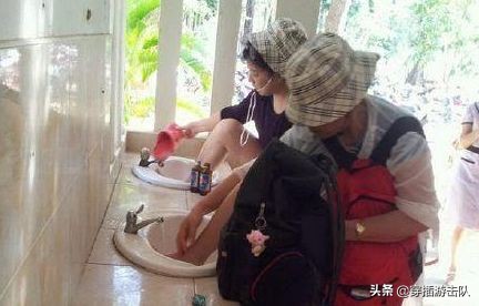 住宾馆为什么在马桶里倒一壶开水,为什么住酒店时要倒一壶开水