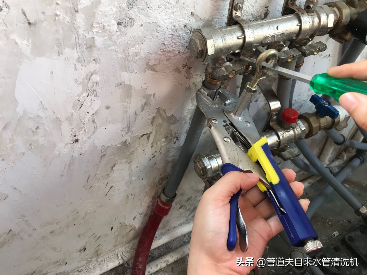 海绵弹清洗地暖详细操作步骤