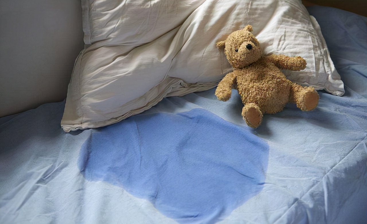 儿童尿床和遗尿症有什么区别,经常尿床是儿童遗尿症吗