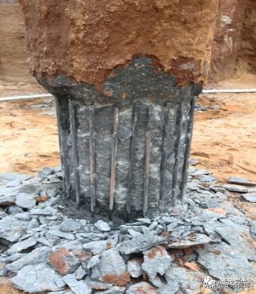 工程桩破桩头的施工要求,凿桩头还是桩头破除