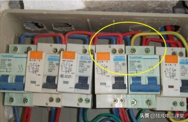 家里的漏保怎么接,家里一个漏保如何接线