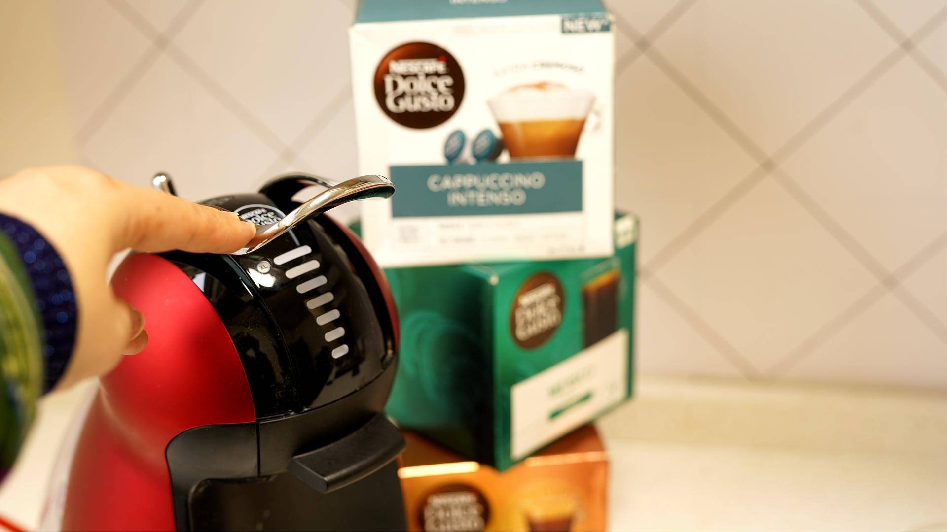 雀巢多趣酷小企鹅咖啡机使用方法,雀巢小企鹅胶囊咖啡机使用说明