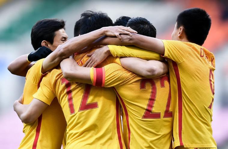 国足张琳芃乌龙球抖音视频,乌龙球张琳芃里皮