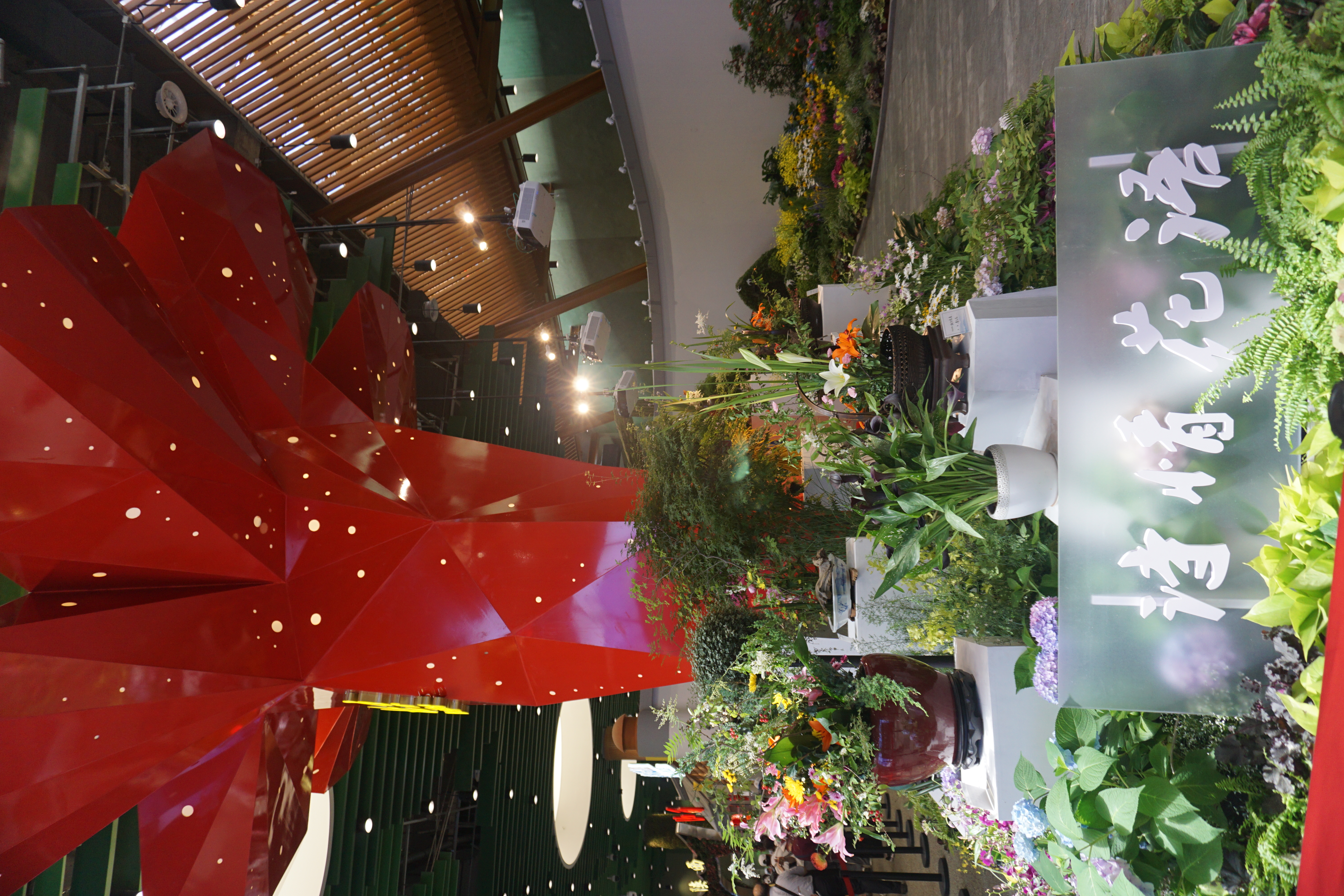 长城脚下的村庄的图片,长城脚下的美景