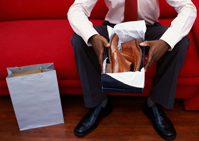 哪个牌子的男士皮鞋穿得最舒服,男士短筒翻毛皮鞋怎么搭配衣服