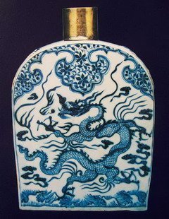 象筵看不见，堪将对玉人：平安王朝的琉璃世界