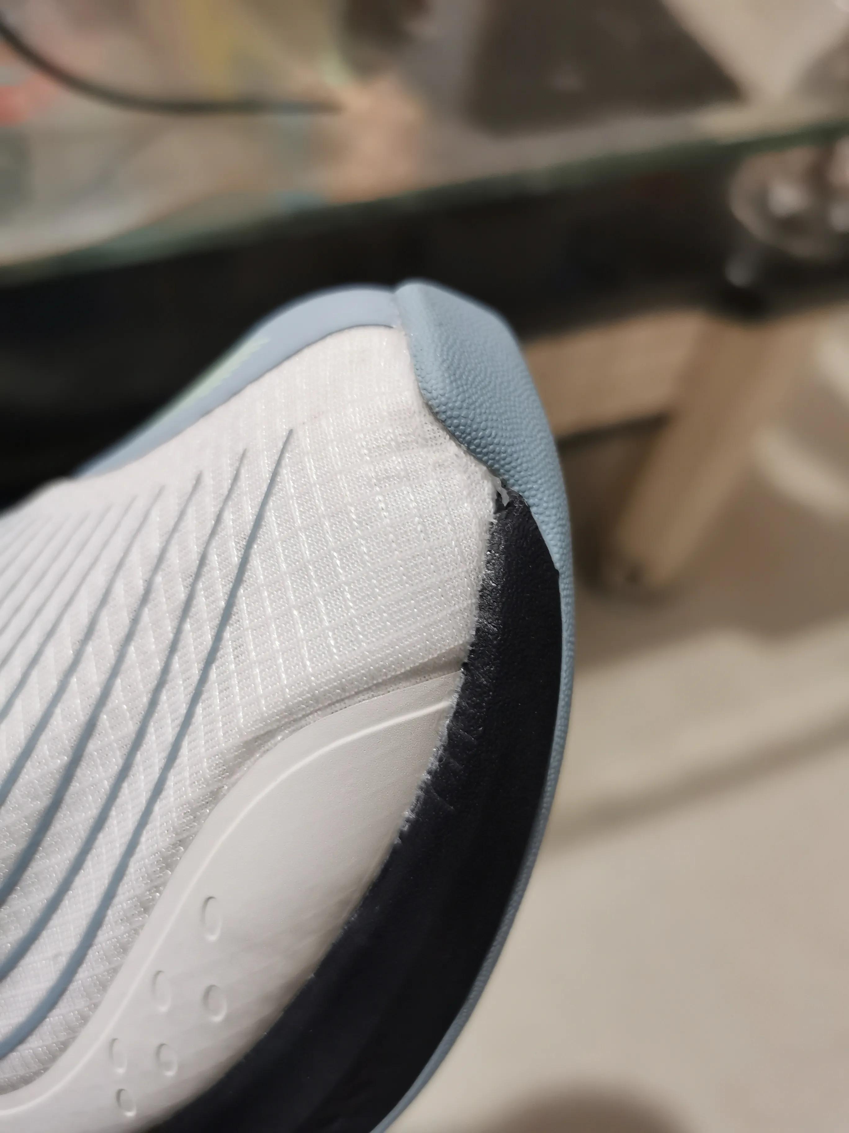 安踏瑕疵鞋直播,直播产品质量差