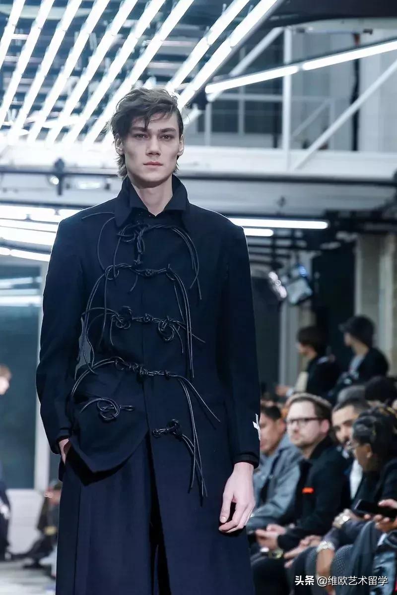 山本耀司2024秋冬男装秀,山本耀司2020巴黎时装周