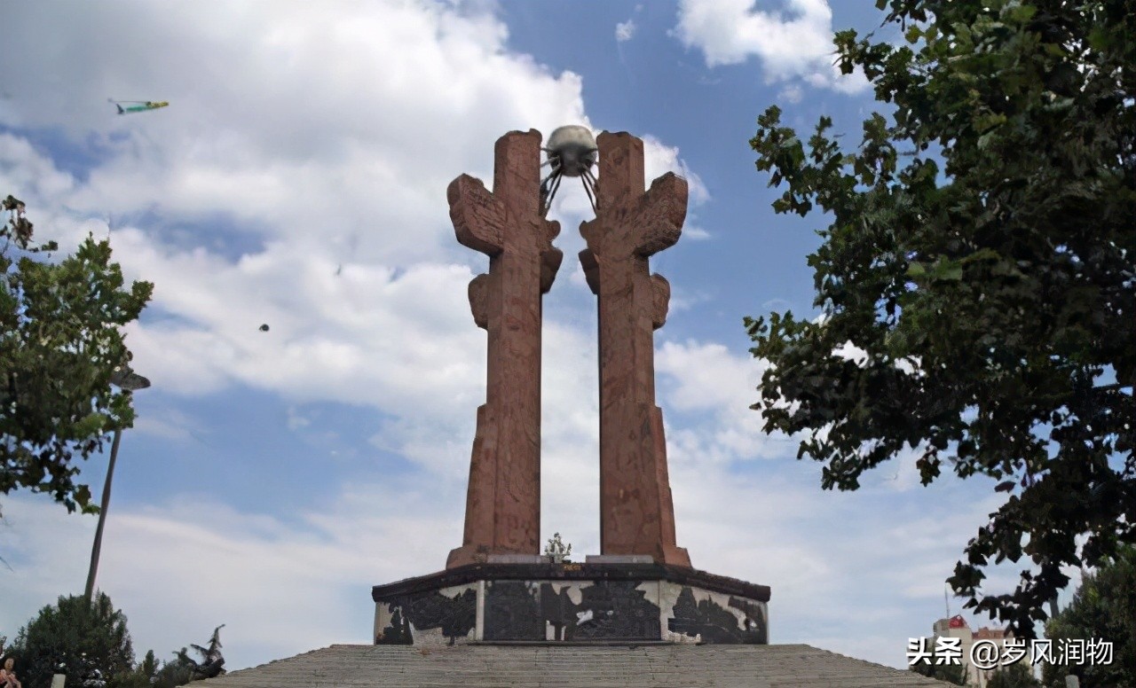 河北保定市有几所大学,保定城市不大为什么人口很多