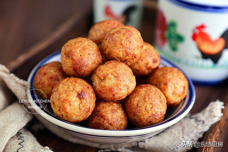 圆圆肉丸子的家常做法,肉丸子过年菜谱家常菜做法