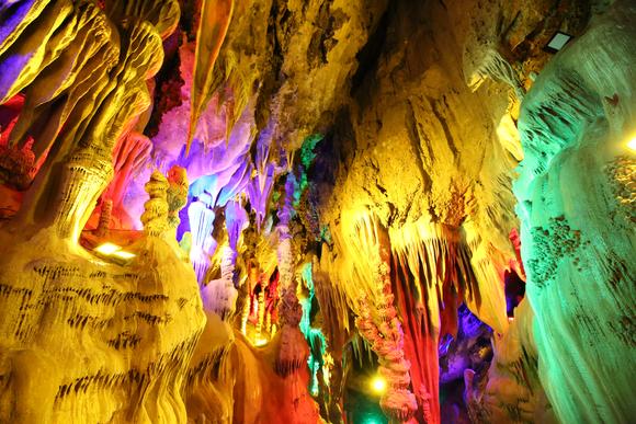 看黄果树大瀑布玩九仙溶洞漂流,黄果树大瀑布水帘洞旅游攻略