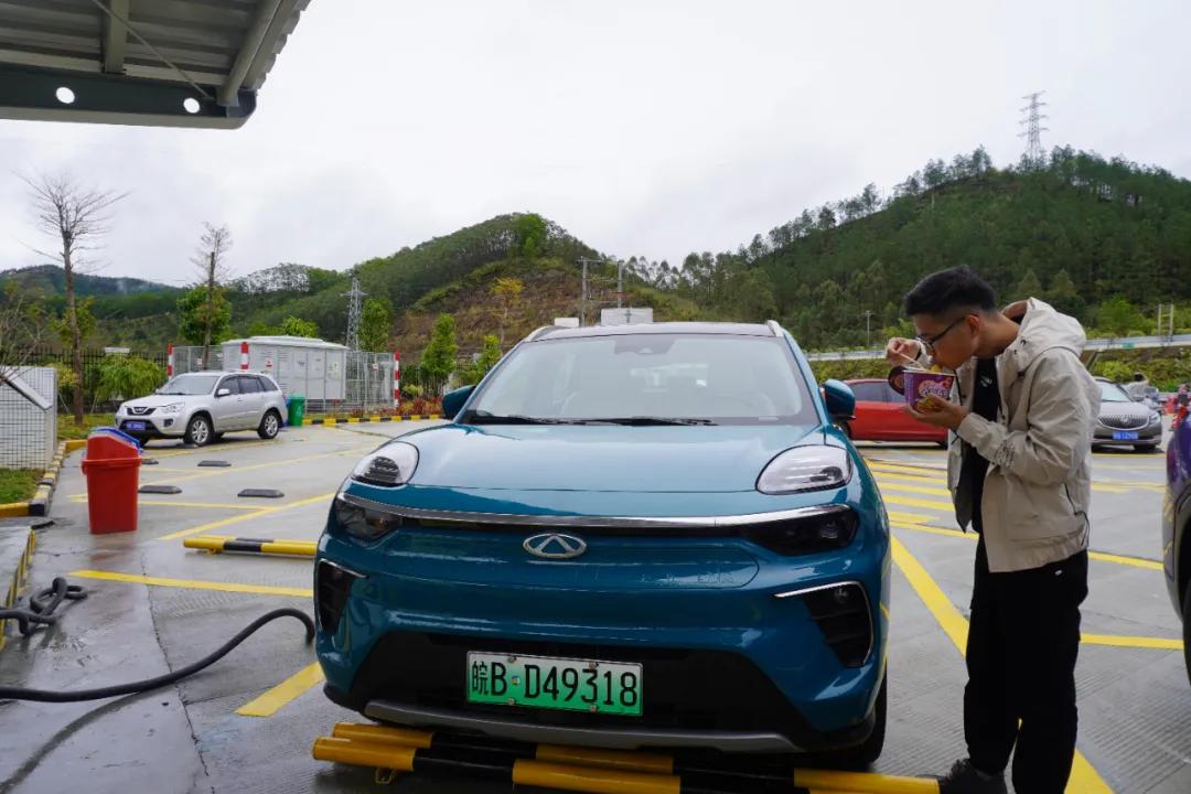 8天行驶1200公里！奇瑞大蚂蚁“车主”用车体验