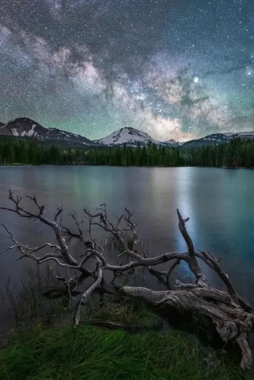 去了这30个地方一生就值得了,此生一定要去的14个地方