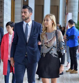 佩莱晒瓦尔加美照,佩莱和佩嫂的视频