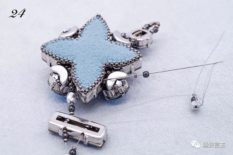 施华洛世奇红色四叶草水晶,红色心形水晶施华洛世奇