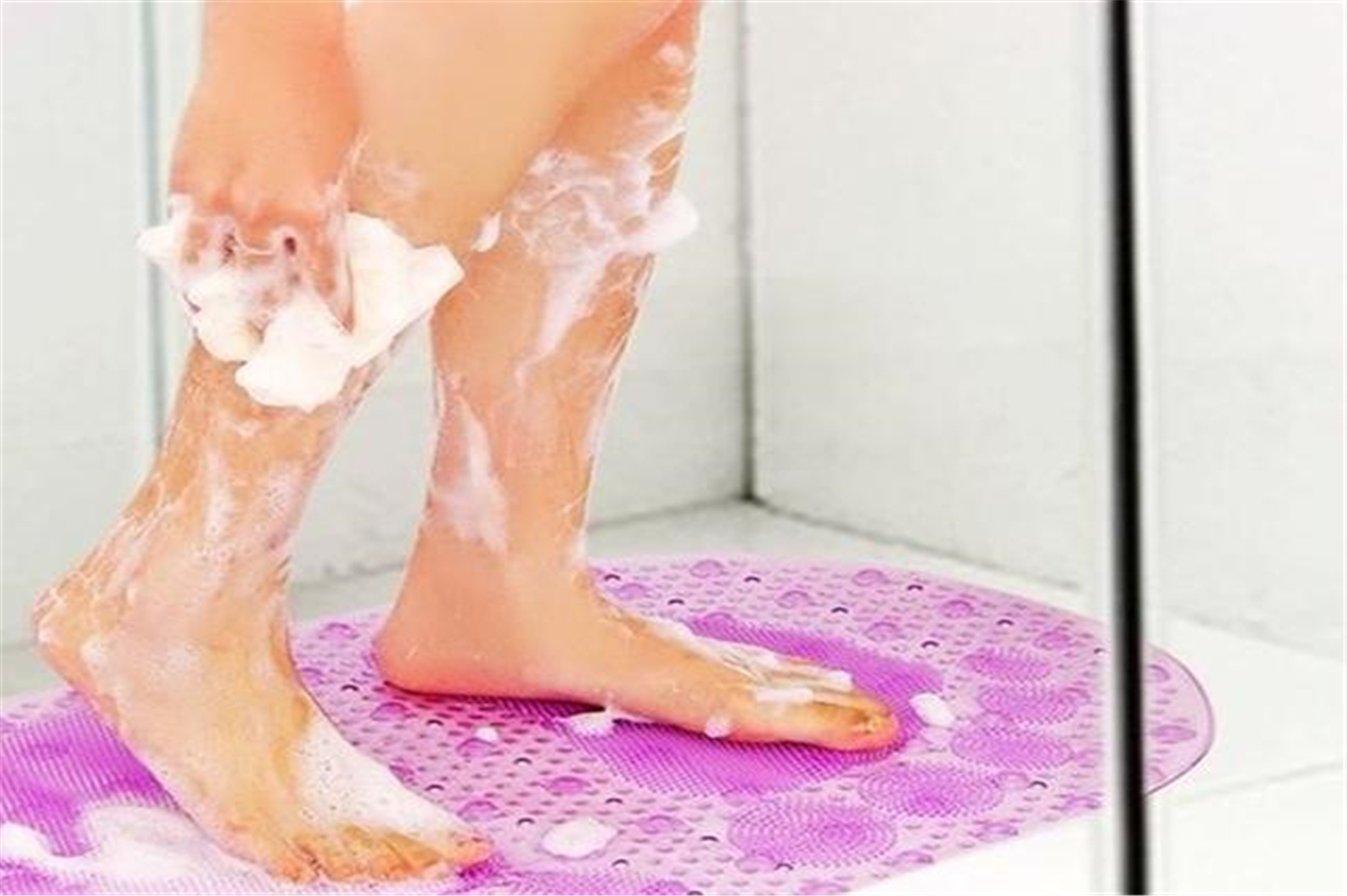 流产后坐小月子可以染头发么,流产坐小月子后可以用热水洗手吗