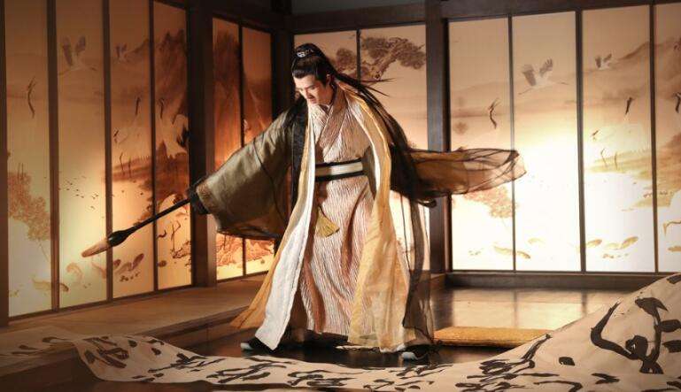 古驰的男士连衣裙,古驰七夕限量款衣服