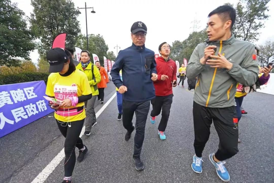 白岩松谈跑步改善人生,白岩松谈跑步坚持下去就成了乐趣