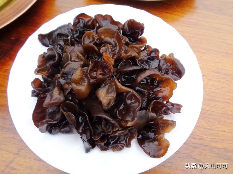 禾木桃源牛肉土火锅,禾木村吃饭推荐土火锅