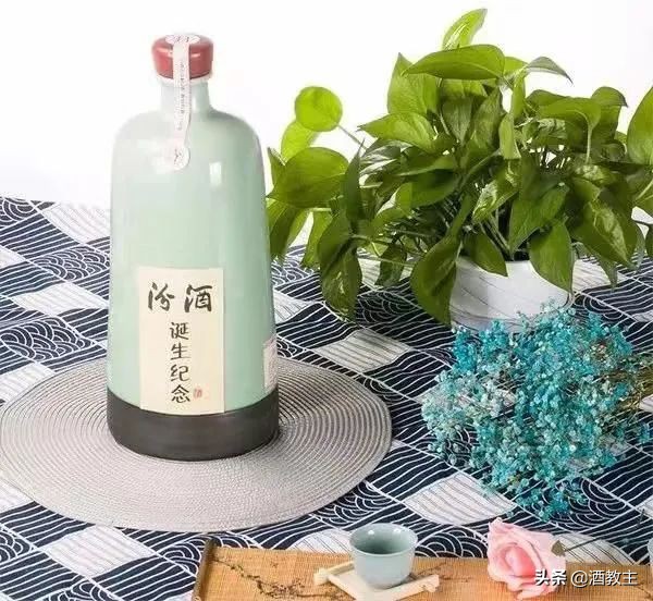 汾酒头锅原浆系列,汾酒66度封坛头锅原浆值得收藏吗