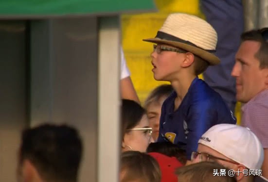 世青赛中国男足2-2法国,国青2-0法国