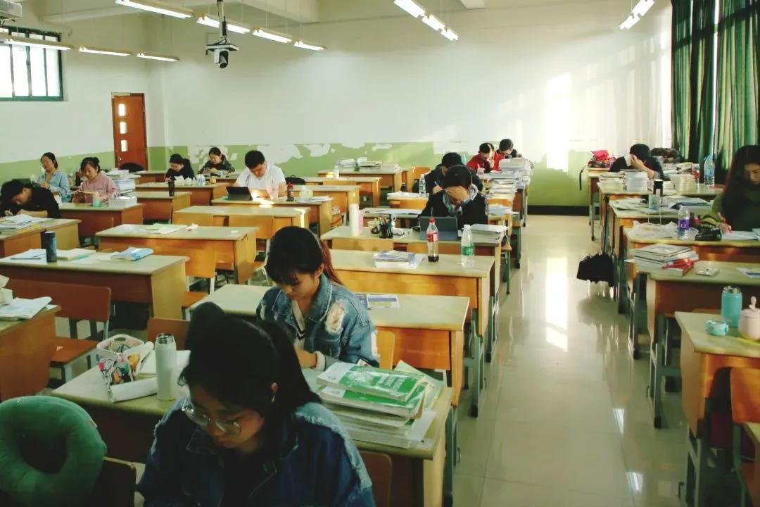 江苏省高校(六十六)苏州大学应用技术学院