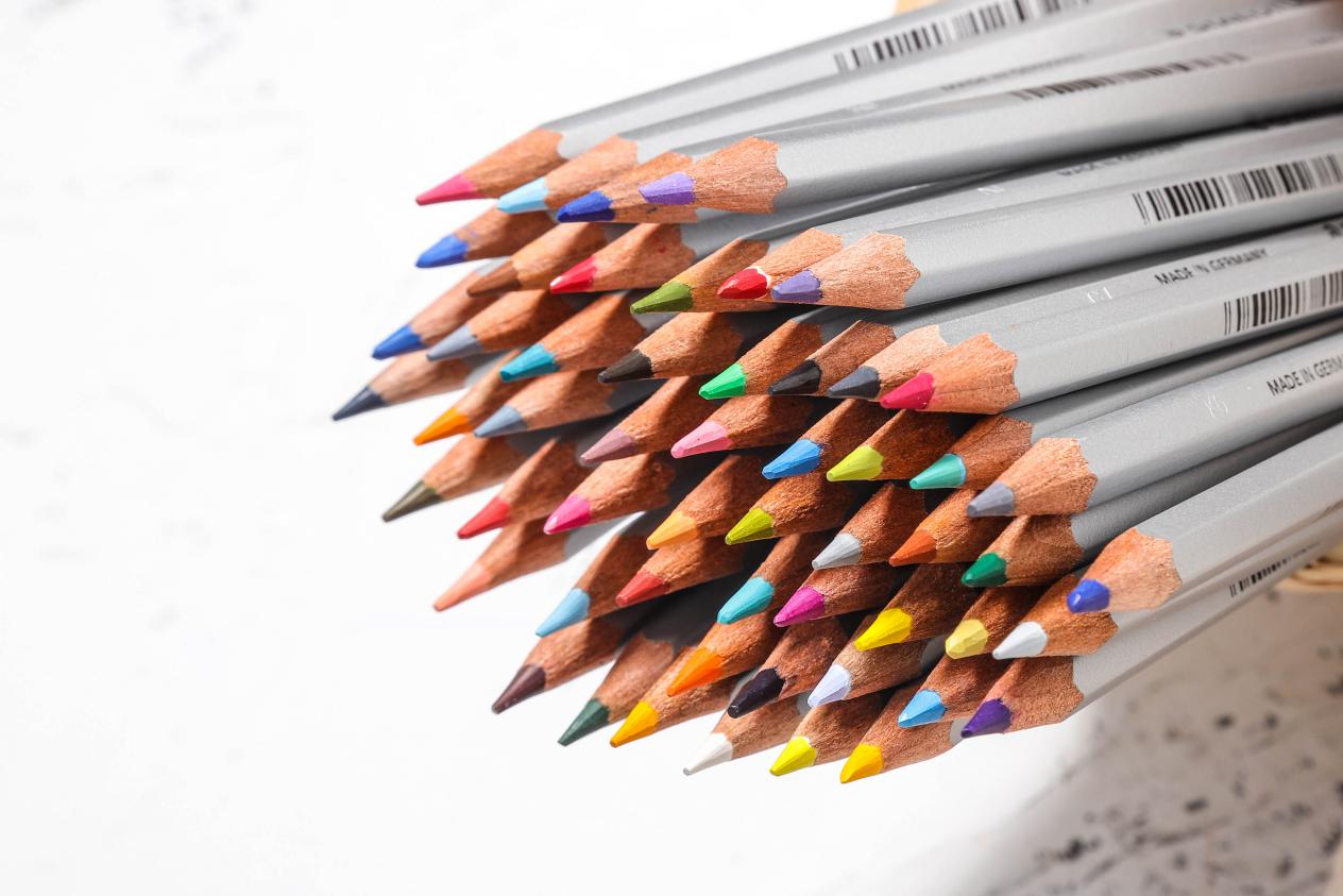 适合漫画用的铅笔,最好用的漫画美术铅笔