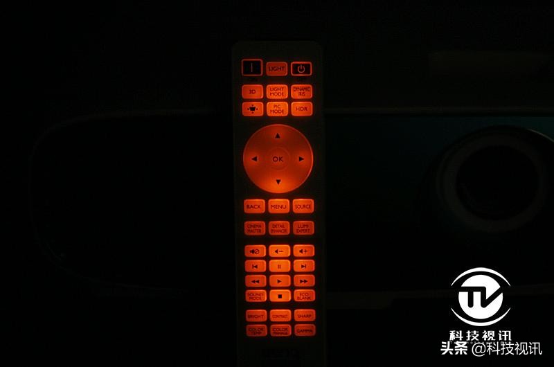 优派px701-4k和明基tk800m哪个好,4k高清投影仪家庭影院