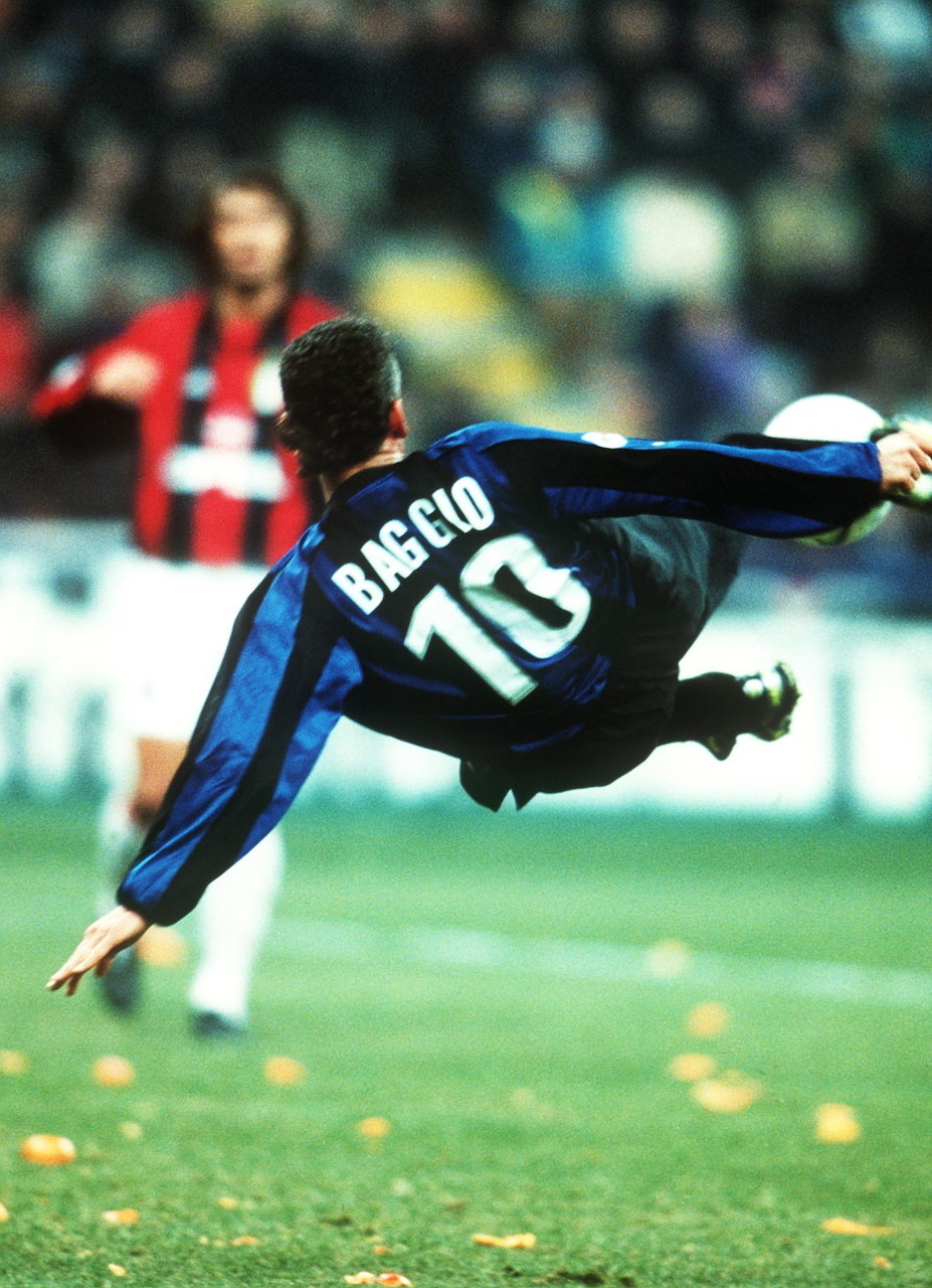 罗伯特巴乔个人简介,教授的球迷忧郁王子罗伯特巴乔