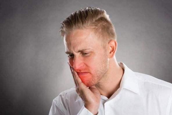 左腮帮子疼警惕四种原因,腮帮子有一处疼