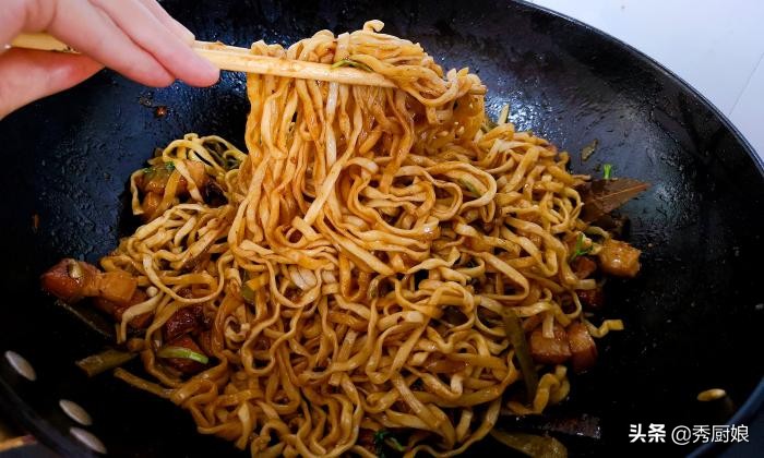 宅在家不动怎么吃减脂餐,五分钟学会的懒人面条