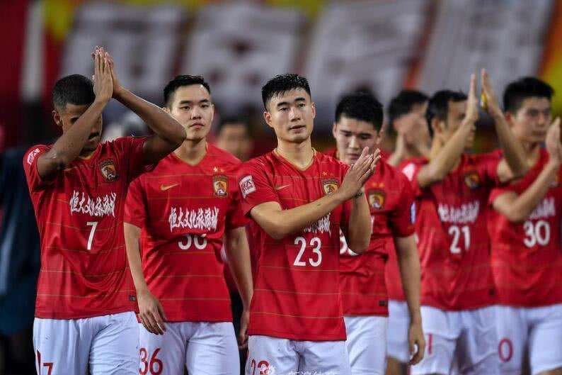 日本vs越南足球集锦7-0失地,最新日本足球vs韩国足球