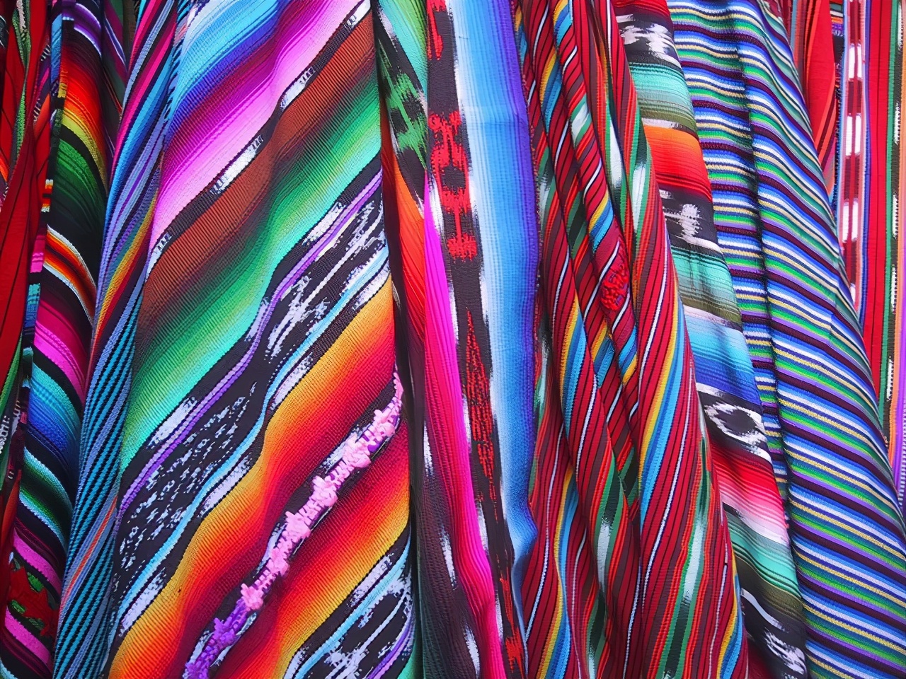 聚酯纤维面料和粘纤面料怎么洗涤,衣服100%聚酯纤维和90%聚酯纤维