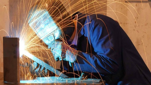 激光近视矫正手术有什么后遗症,激光治疗近视安全啊有没有后遗症