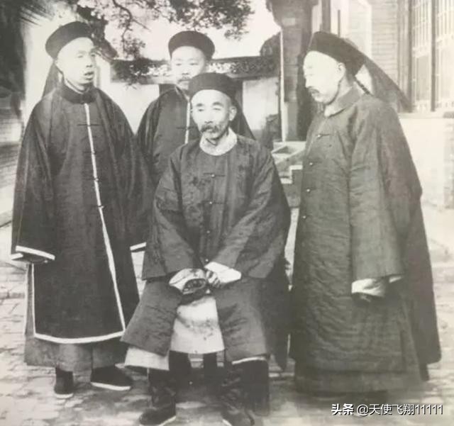 清朝十二个铁帽子亲王谁封的,清代六大亲王和铁帽子王