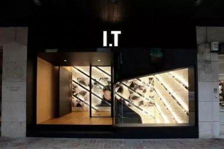 他白手起家逆袭巨富，还娶到了全香港男人的“欲望”