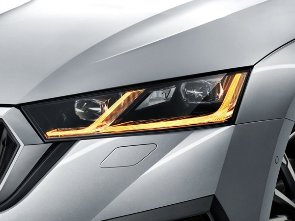 奥迪虚拟座舱增强版2200,奥迪虚拟座舱放大