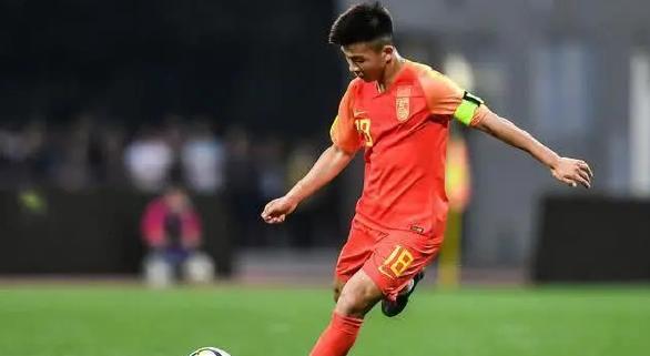 国字号第一！欧洲拉练花费数百万元，01届国青或成耗资最多球队