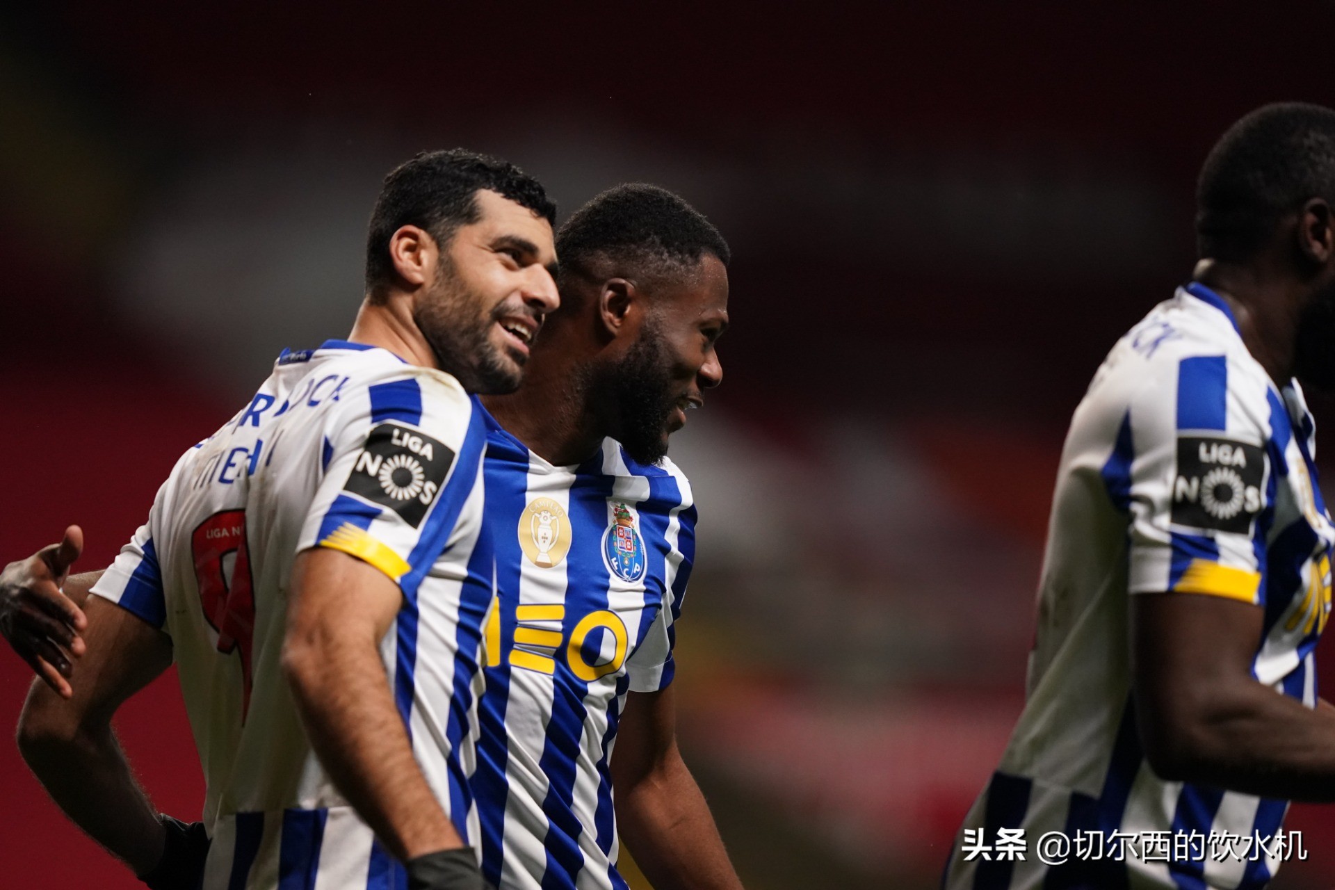 葡超联赛波尔图补时绝杀主场险胜,葡超第22轮焦点德比大战