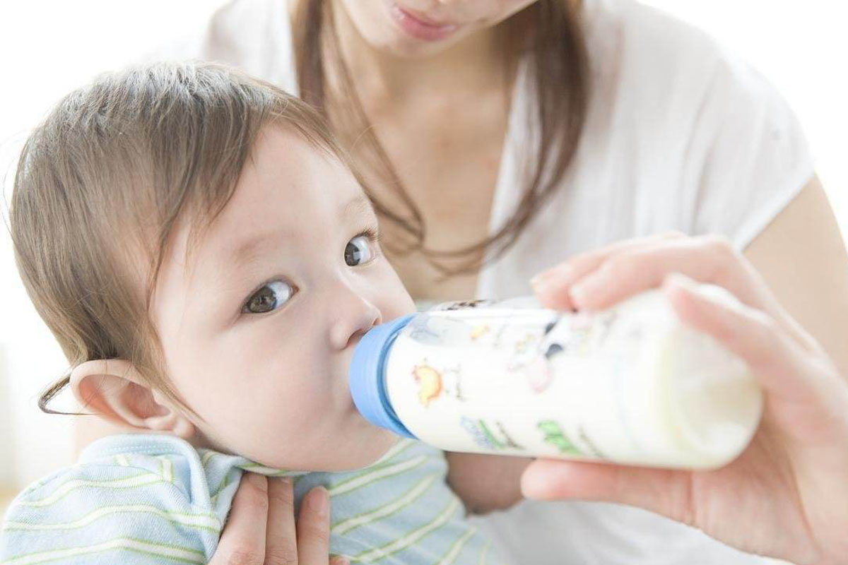 小孩一转奶就腹泻,转奶出现便秘是什么原因